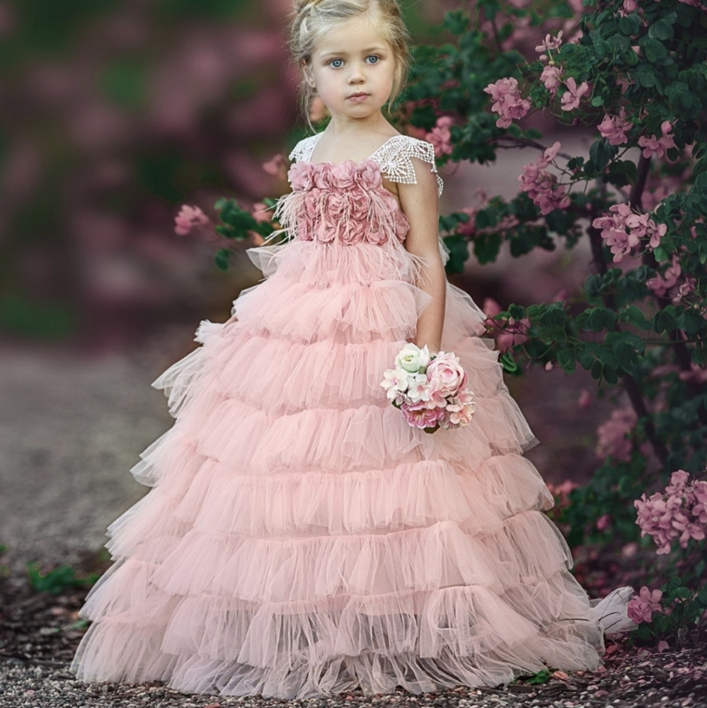 Dollcake shower her with flowers pink dress gown - Picture 3 of 5